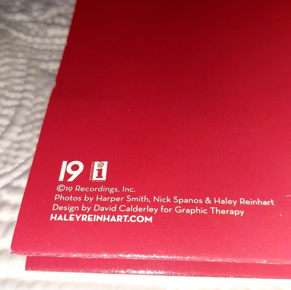 Haley Reinhart Signed PostCard Booklet - New - Picture 6 of 10